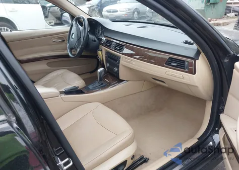 2009 BMW 328I z USA, uszkodzony, nr VIN WBAPH77569NM28301